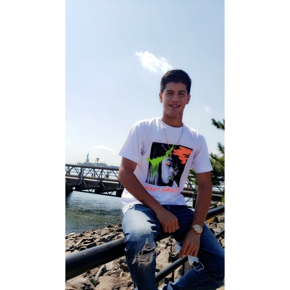 Meet your Posher, Wilberto - Picture 1 of 1